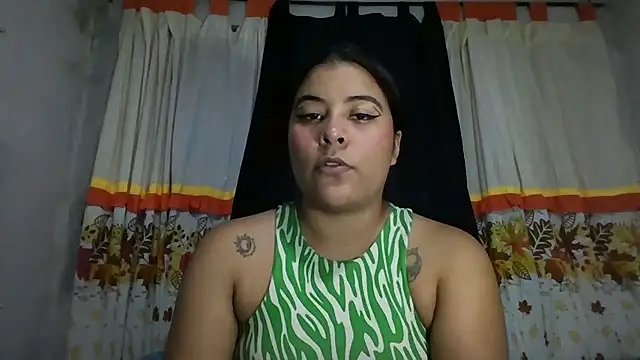 Snapshot of Bruno_Iris_sex chatting on 10/10/25, 03:18 Bruno Iris sex online show from 10/10/25, 03:18