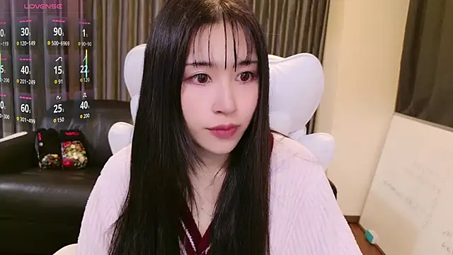 -satomi-jp online show from 11/28/25, 01:22