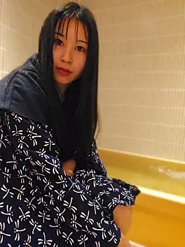 Snapshot of -satomi-jp chatting on 06/07/26, 03:39 -satomi-jp online show from 06/07/26, 03:39