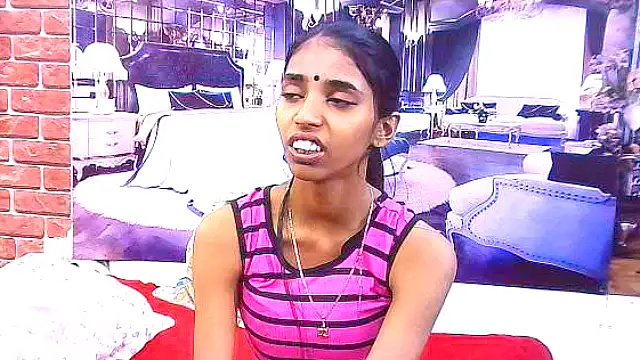 Snapshot of IndianSexySlender chatting on 11/18/25, 05:22 IndianSexySlender online show from 11/18/25, 05:22