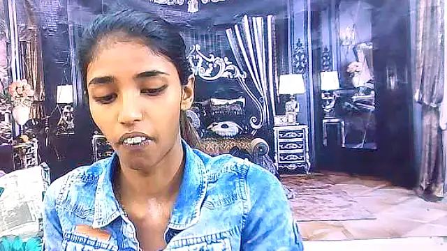 Snapshot of IndianSexySlender chatting on 10/27/25, 05:19 IndianSexySlender online show from 10/27/25, 05:19