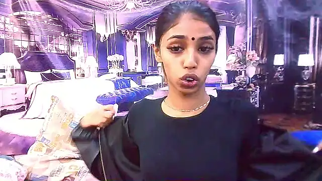 Snapshot of IndianSexySlender chatting on 12/02/25, 05:09 IndianSexySlender online show from 12/02/25, 05:09