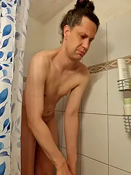 Josephine LIVE online show from 10/20/25, 04:36