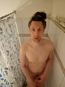 Josephine LIVE online show from 04/01/26, 04:36