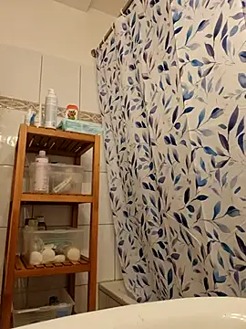 Josephine LIVE online show from 11/28/25, 05:18