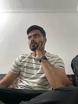 Snapshot of hotboysammy chatting on 12/20/24, 01:33 hotboysammy online show from 12/20/24, 01:33