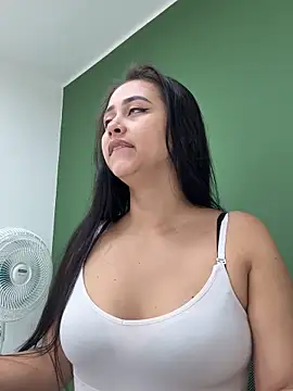 iiris  online show from 11/18/25, 02:42