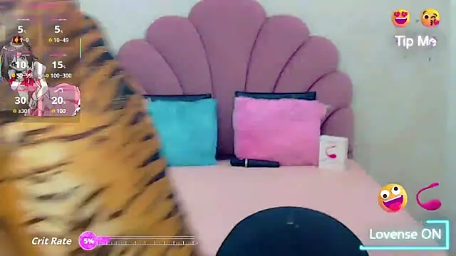 Snapshot of briana_sex32 chatting on 10/12/25, 03:08 briana sex32 online show from 10/12/25, 03:08