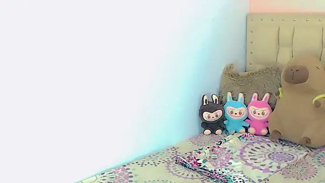 Snapshot of briana_sex32 chatting on 11/18/25, 04:38 briana sex32 online show from 11/18/25, 04:38