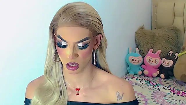 Snapshot of briana_sex32 chatting on 11/19/25, 07:41 briana sex32 online show from 11/19/25, 07:41