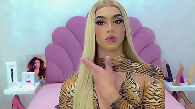 briana sex32 online show from 02/15/26, 07:57