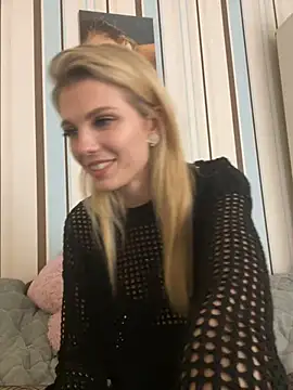 Snapshot of Liya_my chatting on 03/15/25, 11:50 Liya my online show from 03/15/25, 11:50