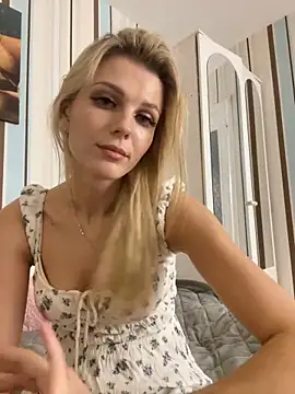 Snapshot of Liya_my chatting on 03/07/25, 05:17 Liya my online show from 03/07/25, 05:17