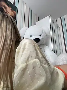 Liya my online show from 02/25/26, 12:05