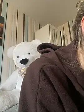 Liya my online show from 11/08/25, 10:41