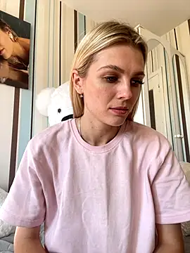 Liya my online show from 10/21/25, 11:20