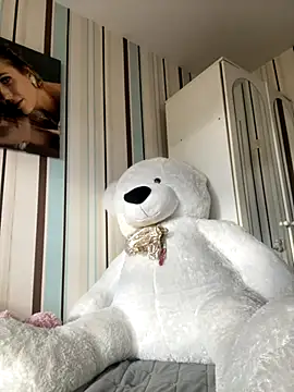 Liya my online show from 10/29/25, 10:58