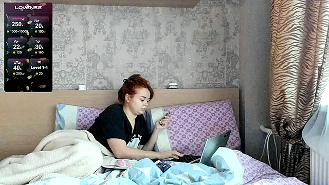 Snapshot of purebeautie13 chatting on 12/19/24, 11:07 purebeautie13 online show from 12/19/24, 11:07