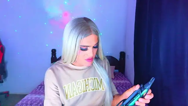AllisonsweetZ online show from 05/26/26, 04:21