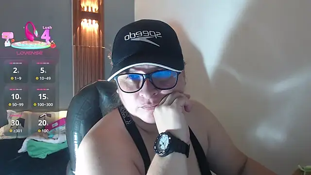 Snapshot of katty_femdom chatting on 03/11/25, 12:39 katty femdom online show from 03/11/25, 12:39