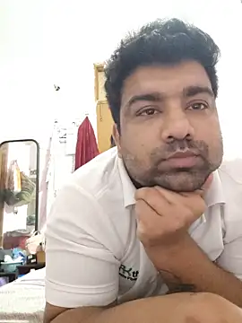 Snapshot of L9vefromAkhil chatting on 02/12/26, 06:40 L9vefromAkhil online show from 02/12/26, 06:40