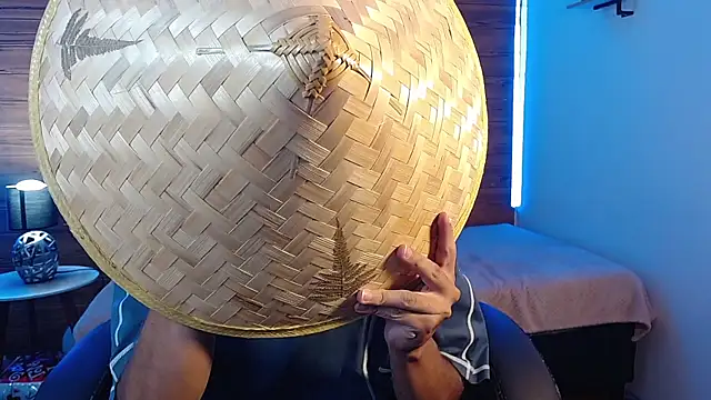 jhoellx online show from 10/31/25, 09:43