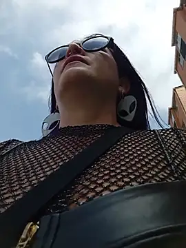 sophie banger online show from 04/04/26, 06:58