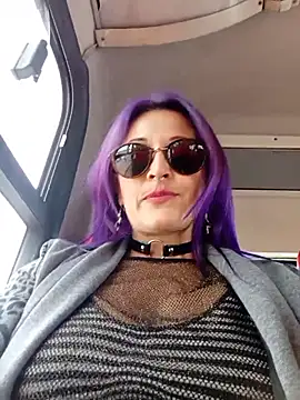 sophie banger online show from 11/13/25, 06:56