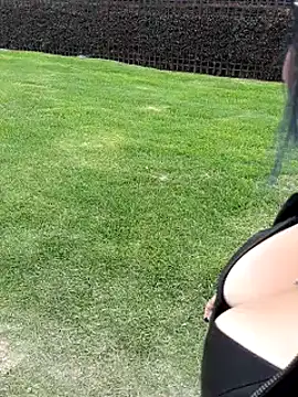 sophie banger online show from 10/26/25, 04:18