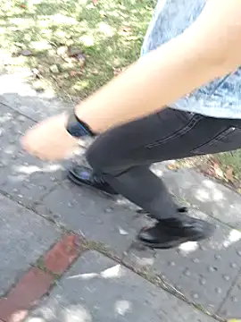 sophie banger online show from 11/12/25, 04:33