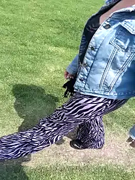 sophie banger online show from 12/16/25, 05:28