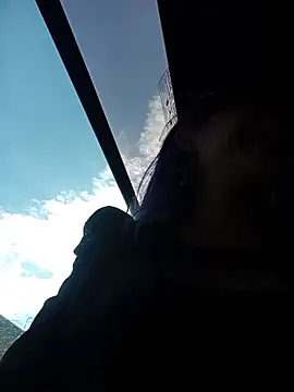 sophie banger online show from 09/30/25, 08:48