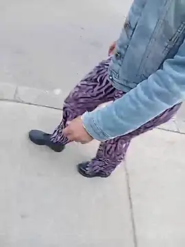 sophie banger online show from 12/19/25, 07:16