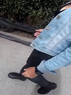 sophie banger online show from 09/12/25, 07:35