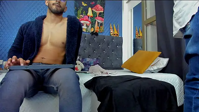 Snapshot of leondevereda chatting on 03/15/25, 02:14 leondevereda online show from 03/15/25, 02:14