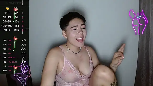 TRIXIE TANG28 online show from 03/14/25, 03:04