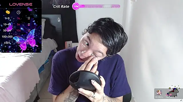 TRIXIE TANG28 online show from 11/14/25, 08:45