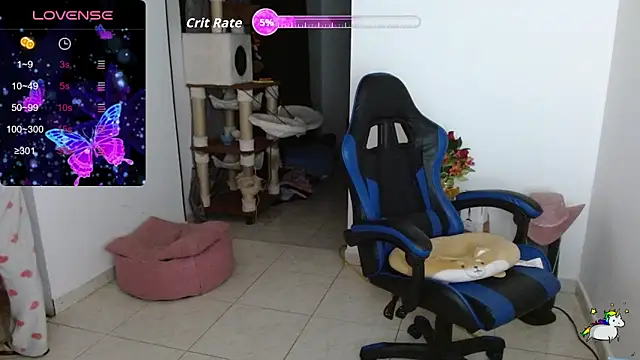 TRIXIE TANG28 online show from 02/17/26, 12:08