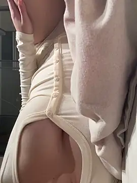 Krismil3 online show from 04/07/26, 12:34