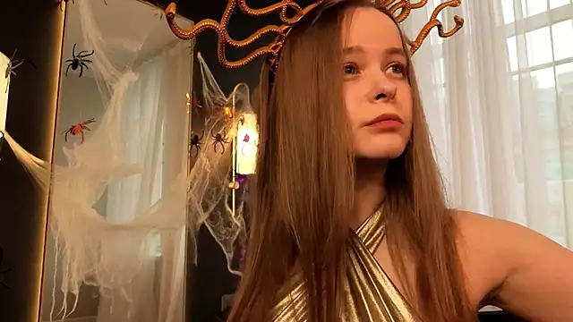 CassieCool online show from 10/31/25, 12:57