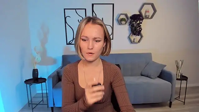 BritnieCute online show from 12/05/24, 06:48