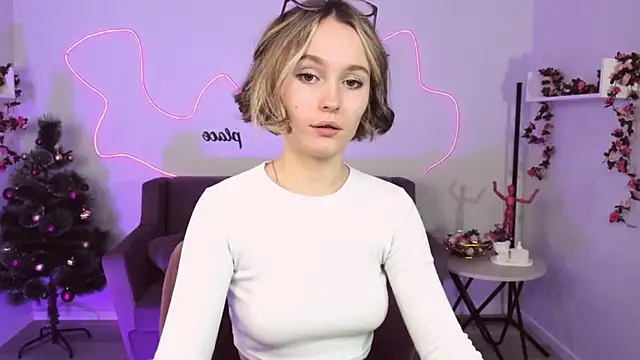 BritnieCute online show from 12/10/24, 11:32