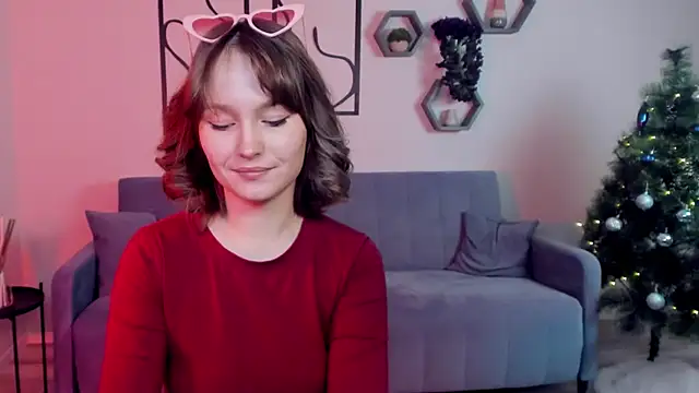 BritnieCute online show from 01/12/26, 05:58