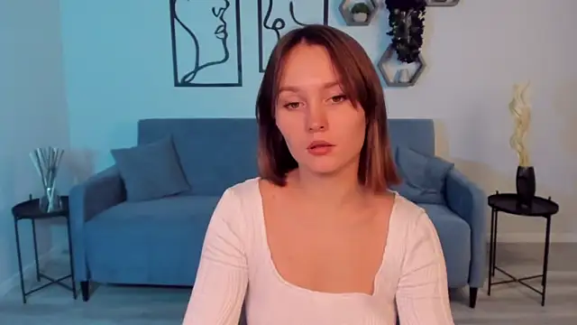 BritnieCute online show from 11/28/25, 05:07