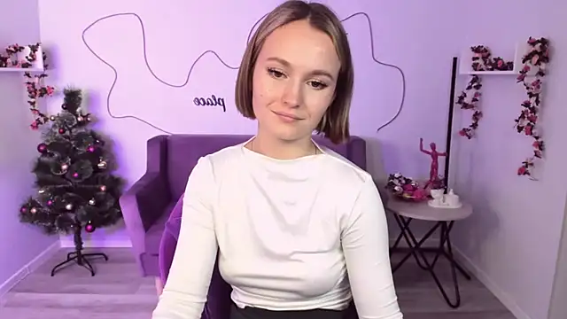 BritnieCute online show from 12/12/24, 10:34