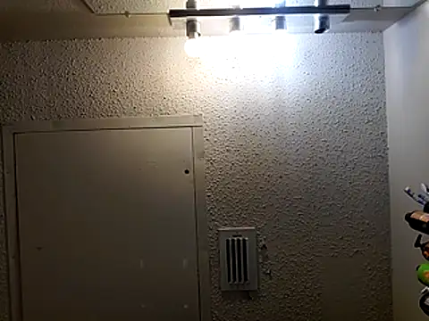 Snapshot of big8dall chatting on 12/22/25, 02:17 big8dall online show from 12/22/25, 02:17