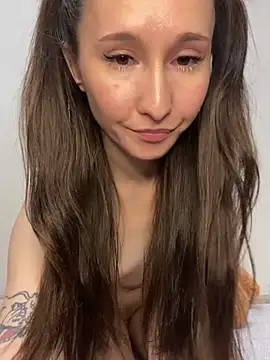 cutte dora online show from 02/26/25, 09:22