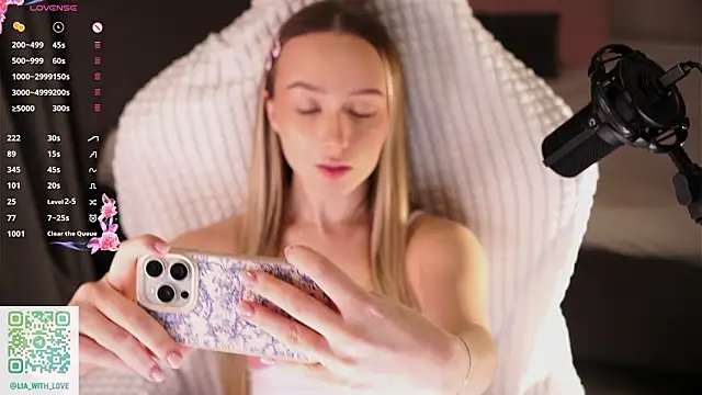 HollisBeckett online show from 02/04/26, 02:39