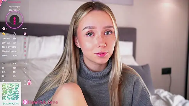 HollisBeckett online show from 09/30/25, 01:22