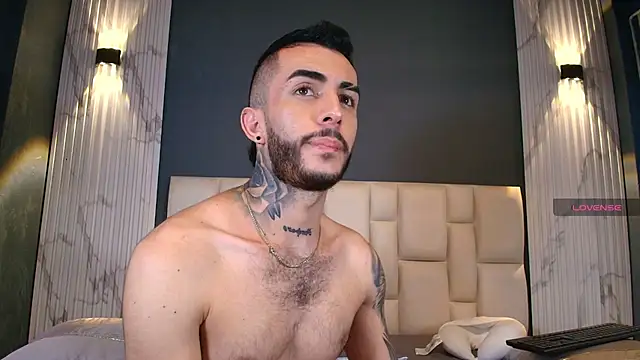 Snapshot of Marcelo_ruiz_ chatting on 10/14/25, 06:19 Marcelo ruiz online show from 10/14/25, 06:19